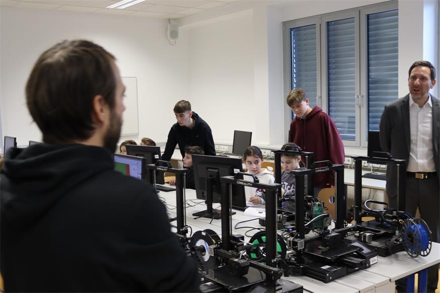 Junge Talente beim MINT-Tag im Gymnasium Oberpullendorf fördern