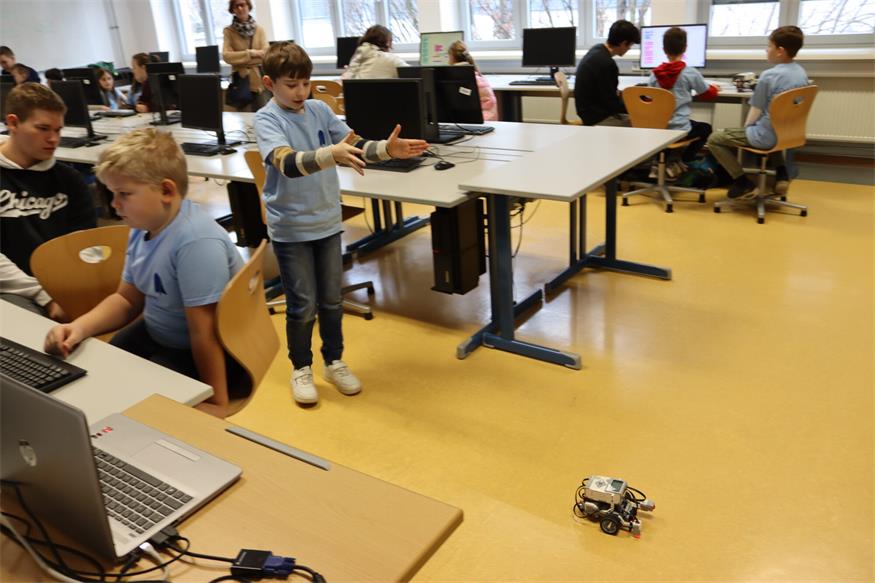 Junge Talente beim MINT-Tag im Gymnasium Oberpullendorf fördern