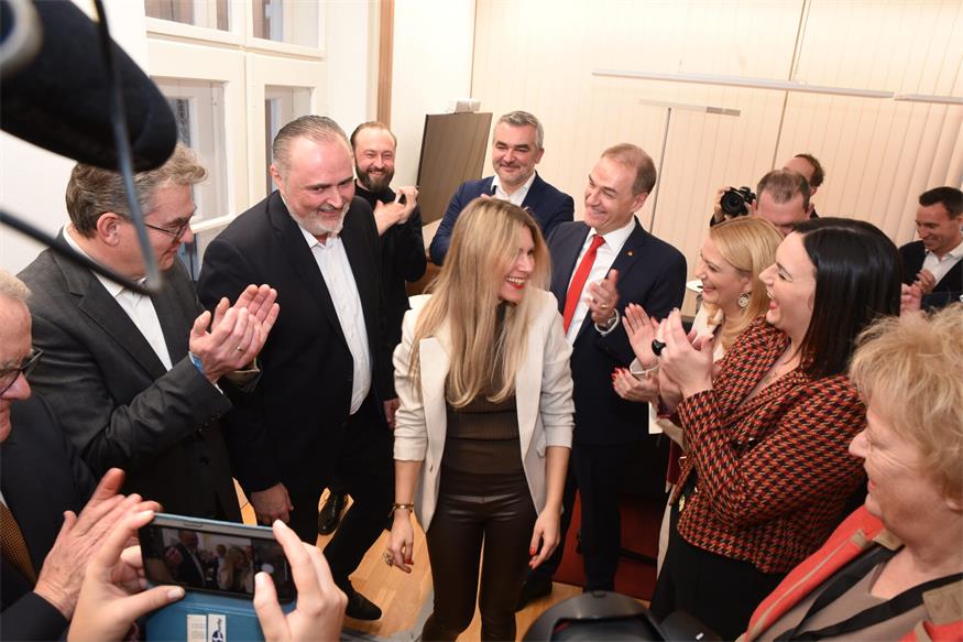 So reagieren die Parteien auf das Wahlergebnis