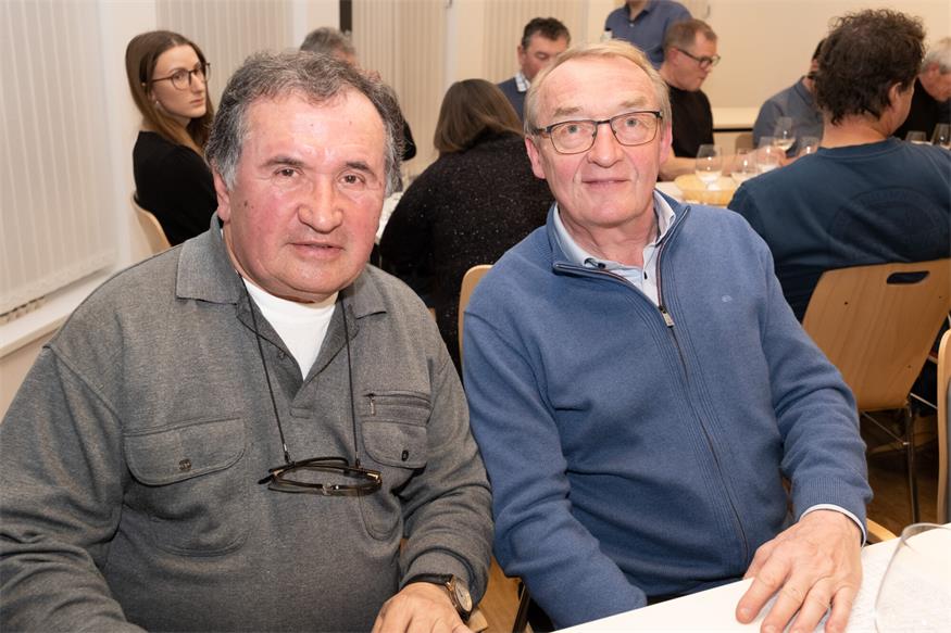 Halbturn lud zur Ortsweinkost