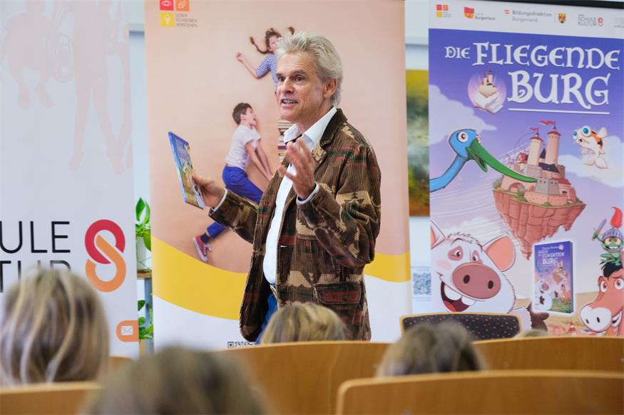 Thomas Brezina las für Volksschulkinder