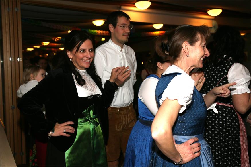 Neusiedl am See: Dirndl, Tanz und jede Menge Spaß