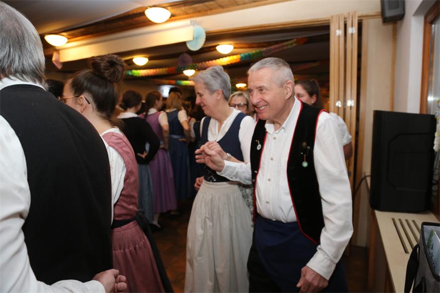 Neusiedl am See: Dirndl, Tanz und jede Menge Spaß