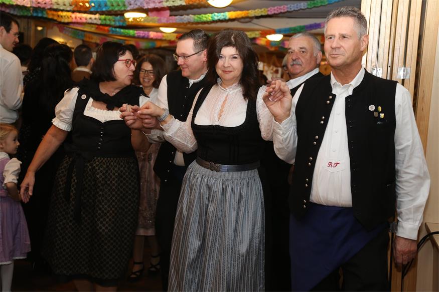 Neusiedl am See: Dirndl, Tanz und jede Menge Spaß
