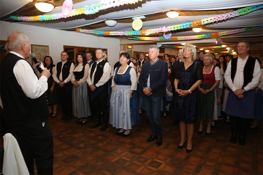 Neusiedl am See: Dirndl, Tanz und jede Menge Spaß