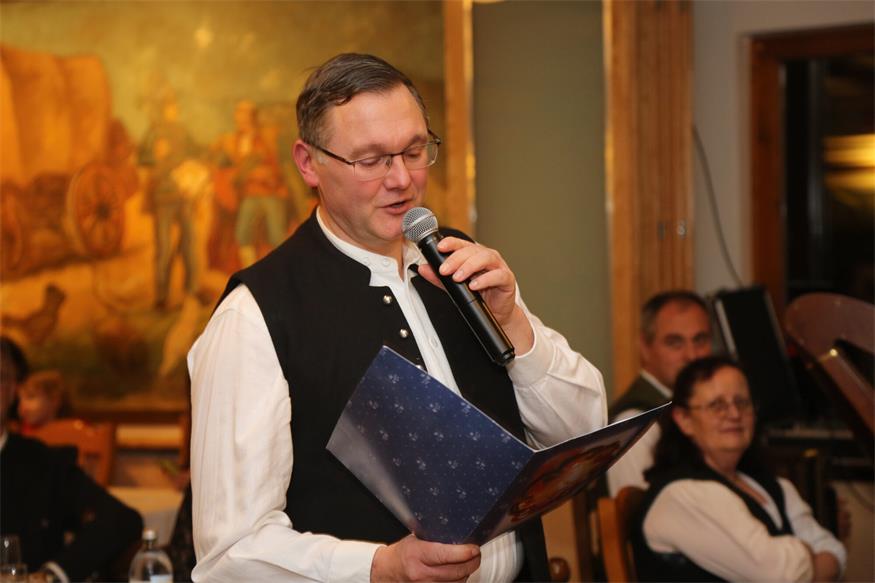 Neusiedl am See: Dirndl, Tanz und jede Menge Spaß