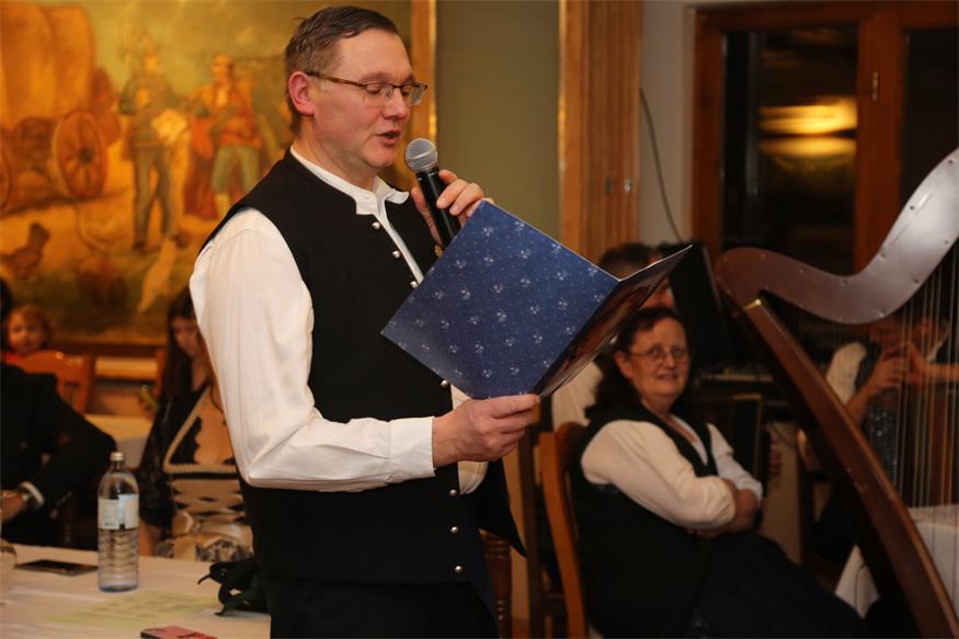 Neusiedl am See: Dirndl, Tanz und jede Menge Spaß