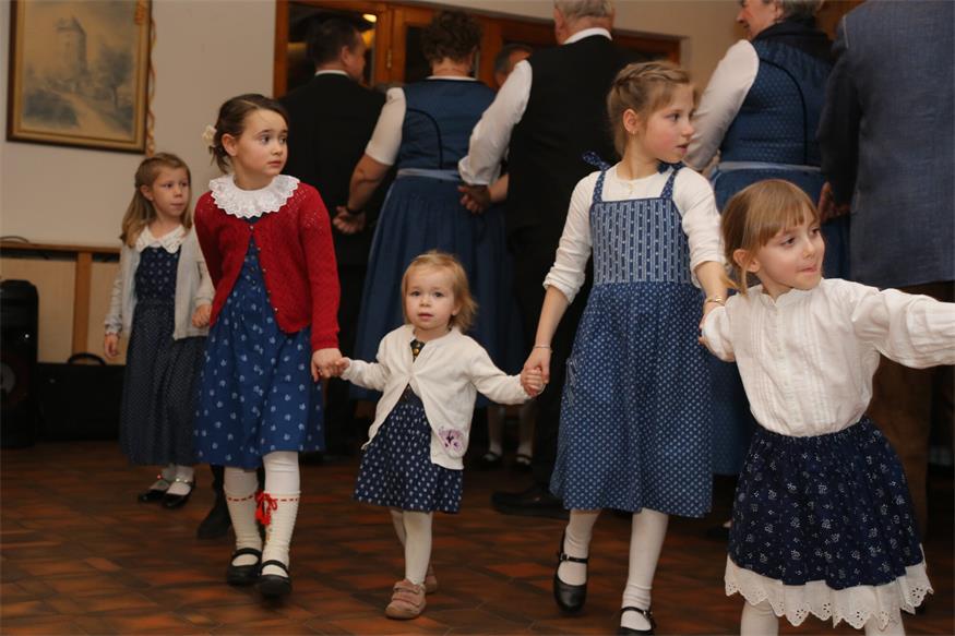 Neusiedl am See: Dirndl, Tanz und jede Menge Spaß
