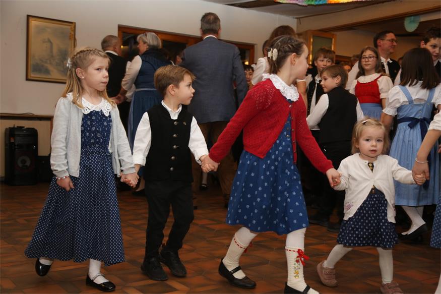 Neusiedl am See: Dirndl, Tanz und jede Menge Spaß