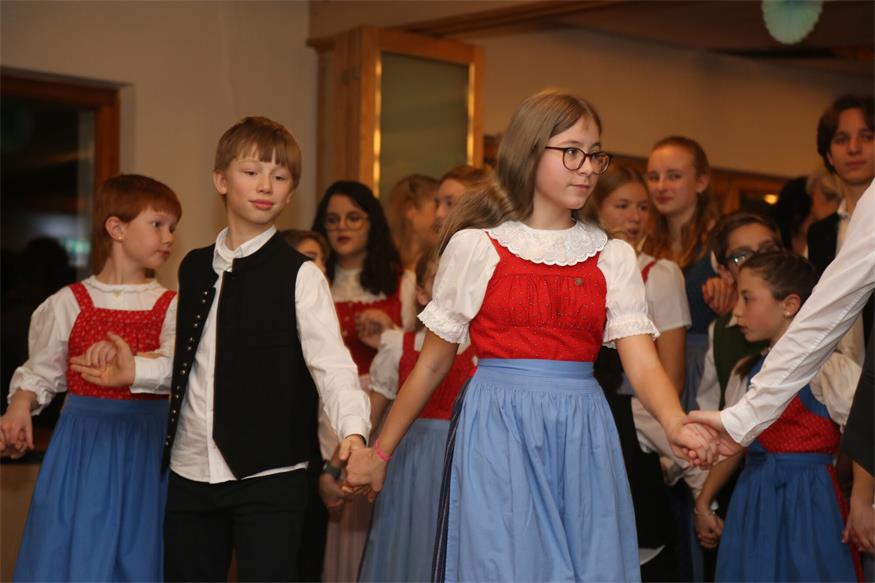 Neusiedl am See: Dirndl, Tanz und jede Menge Spaß