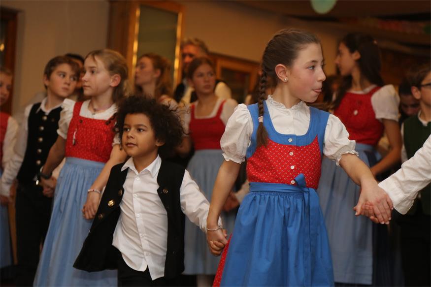 Neusiedl am See: Dirndl, Tanz und jede Menge Spaß