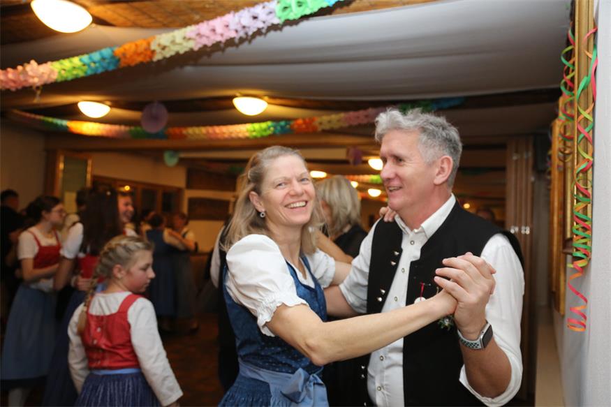 Neusiedl am See: Dirndl, Tanz und jede Menge Spaß