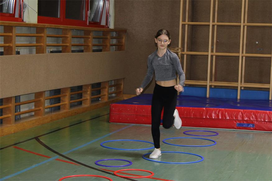 MS Oberpullendorf: Von heißen Experimenten bis zum Ninja-Parcours