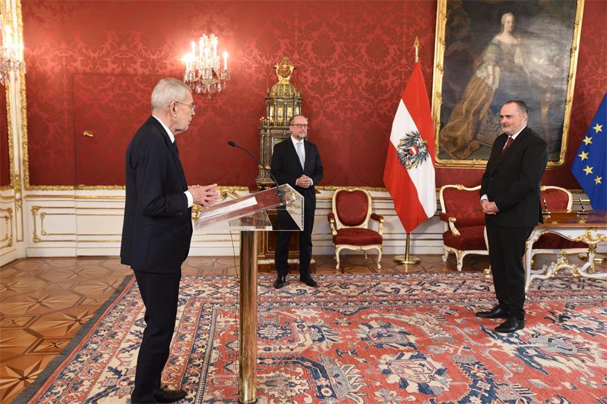 Angelobung: Doskozil bei Van der Bellen in der Hofburg