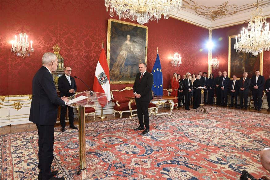 Angelobung: Doskozil bei Van der Bellen in der Hofburg