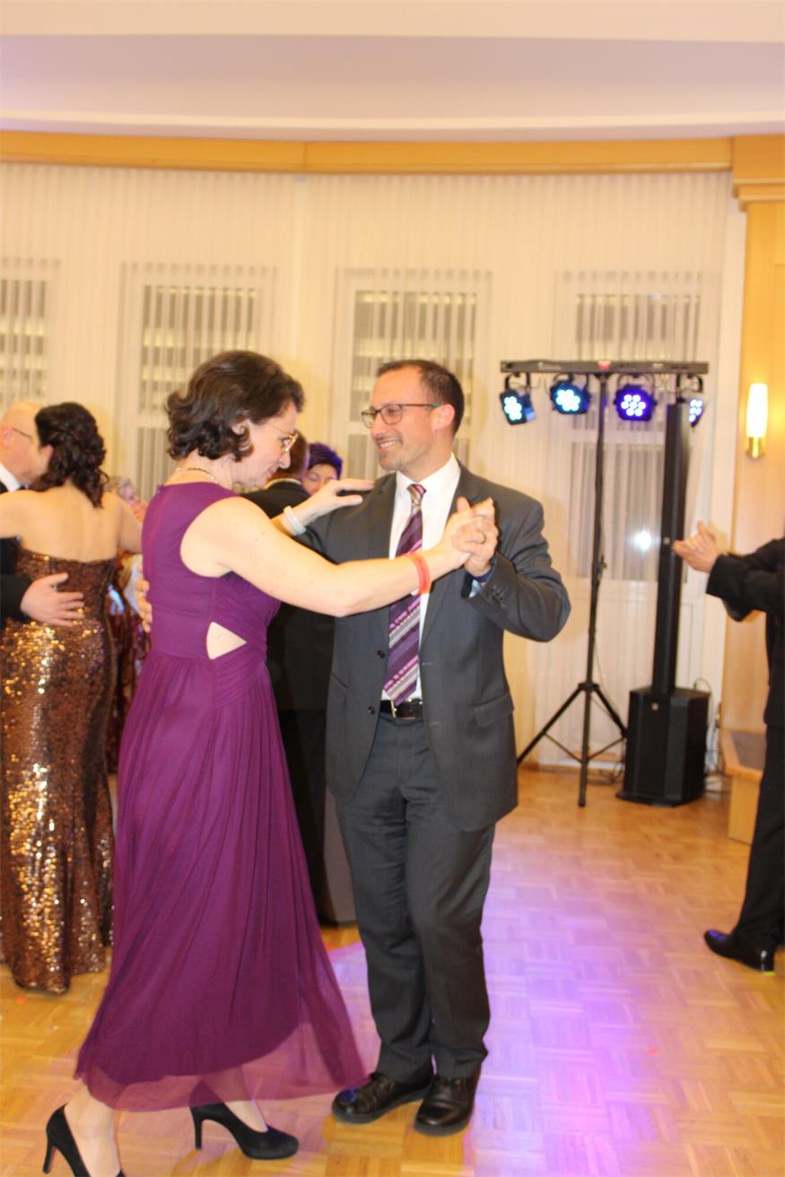 Gelungene Ballpremiere mit der Oberpullendorfer Krebslergilde