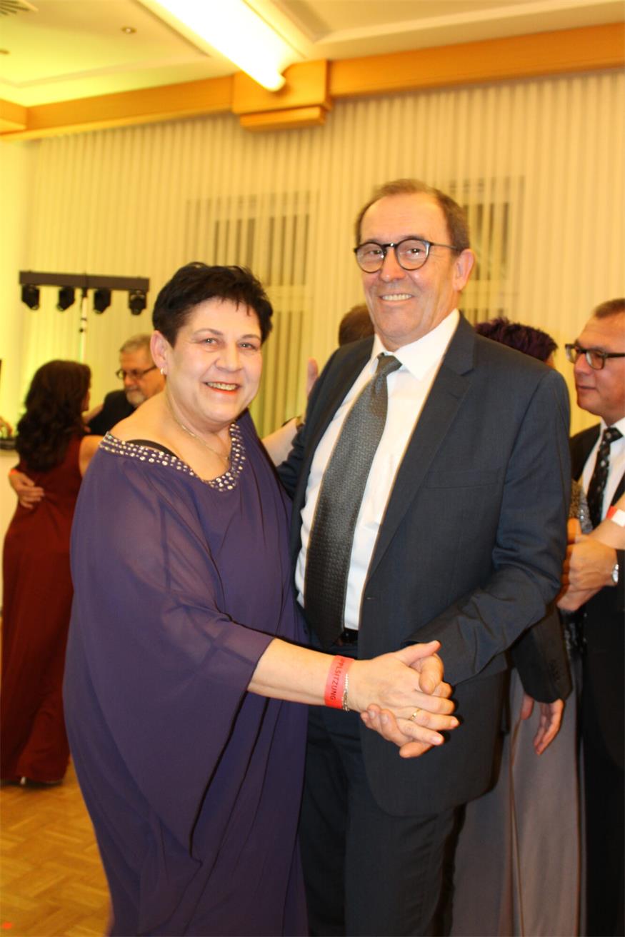 Gelungene Ballpremiere mit der Oberpullendorfer Krebslergilde