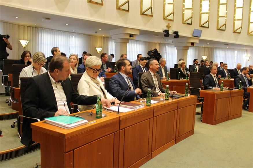 Doskozils Regierungserklärung - und erste Ansagen der Opposition