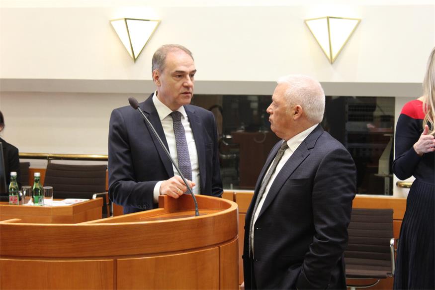 Doskozils Regierungserklärung - und erste Ansagen der Opposition