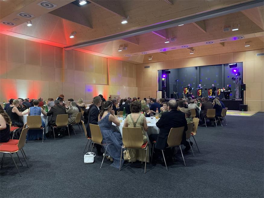 Festlicher Feuerwehrball in Neutal