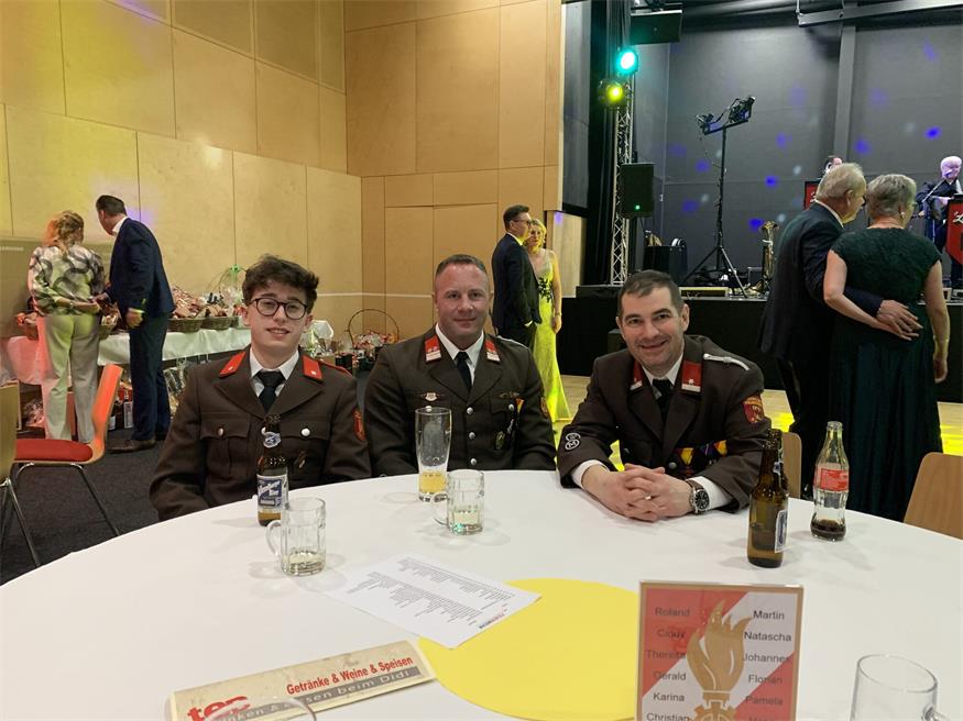 Festlicher Feuerwehrball in Neutal