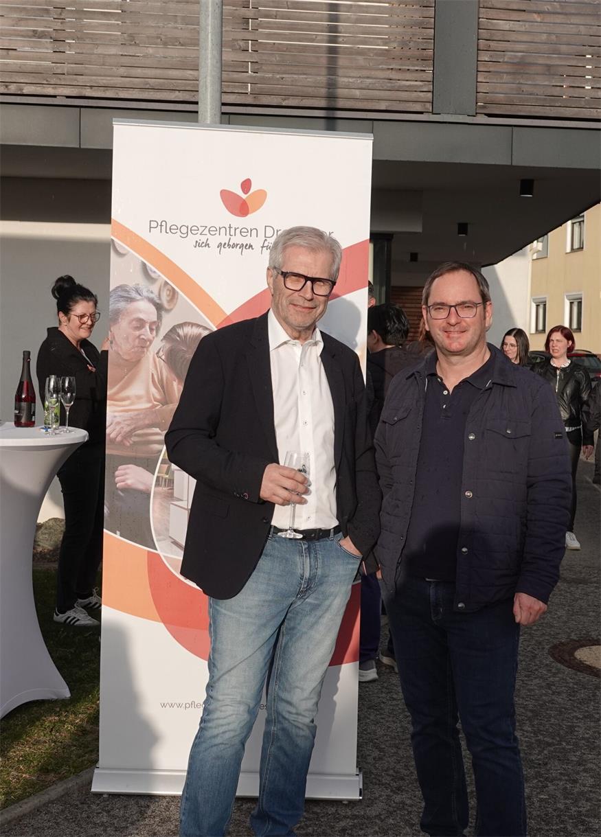 Spatenstich für 13 betreubare Wohnungen in Raiding erfolgt