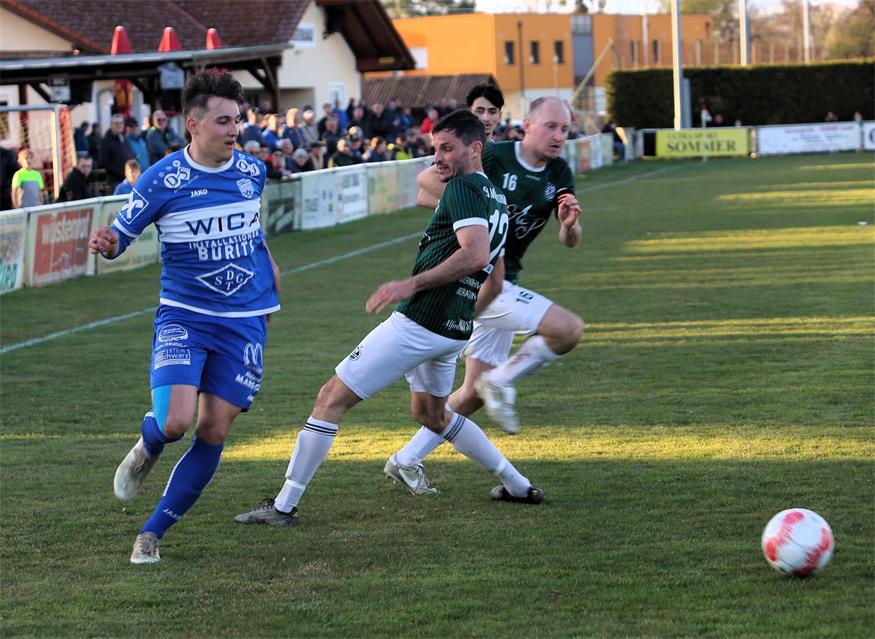 Und schon wieder ein neuer Spitzenreiter in der 2. Liga Süd