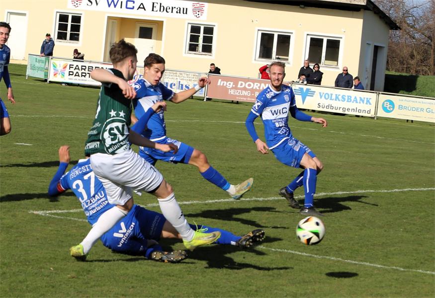 Und schon wieder ein neuer Spitzenreiter in der 2. Liga Süd