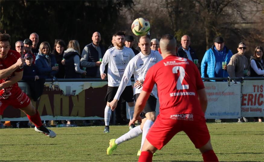 Und schon wieder ein neuer Spitzenreiter in der 2. Liga Süd