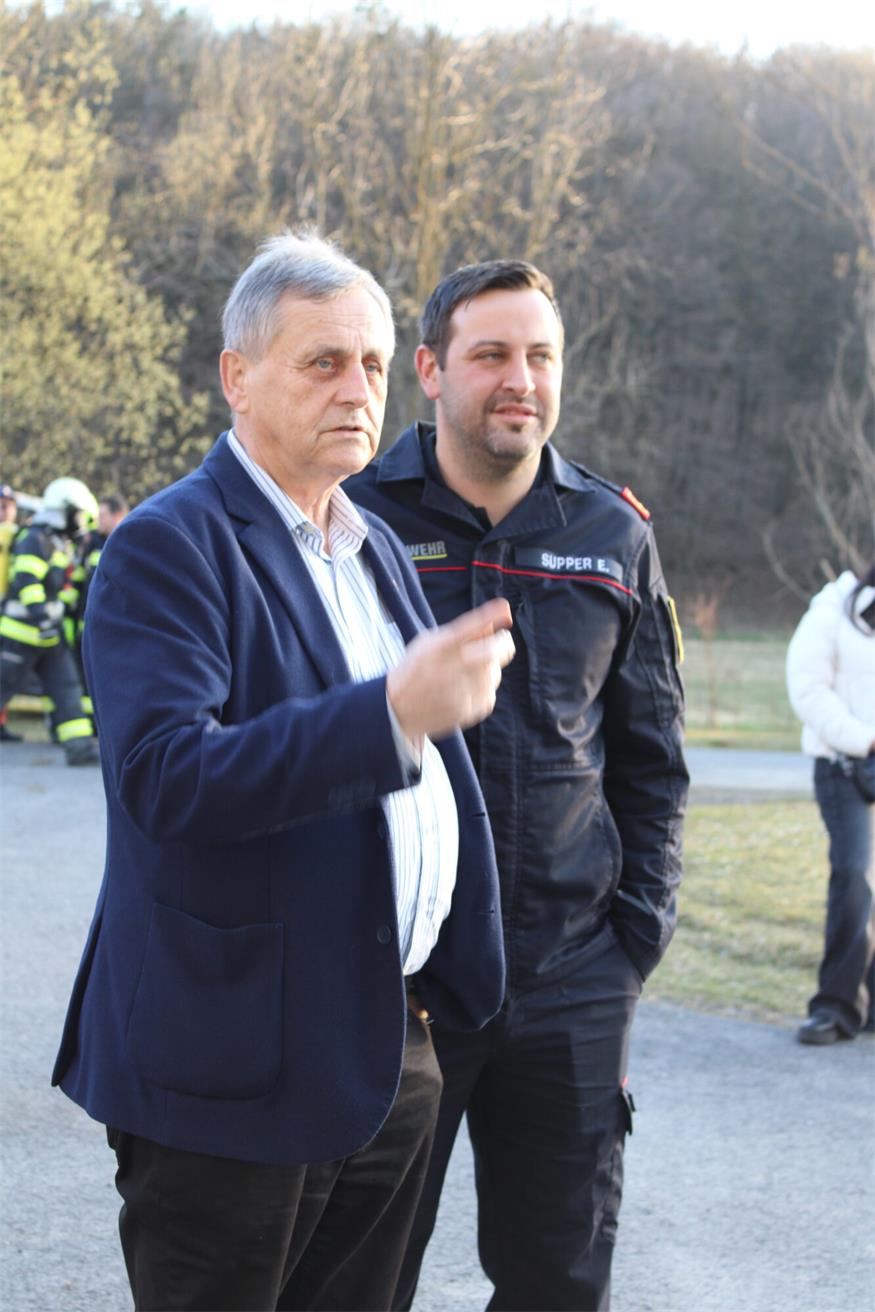 Übung mit 94 Feuerwehrleuten in Rattersdorf hat gut gefunkt
