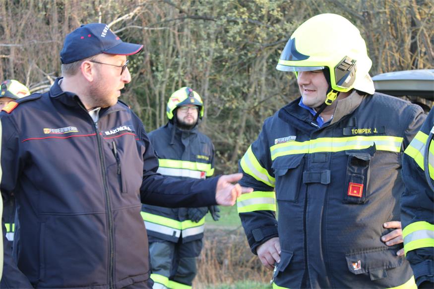 Übung mit 94 Feuerwehrleuten in Rattersdorf hat gut gefunkt