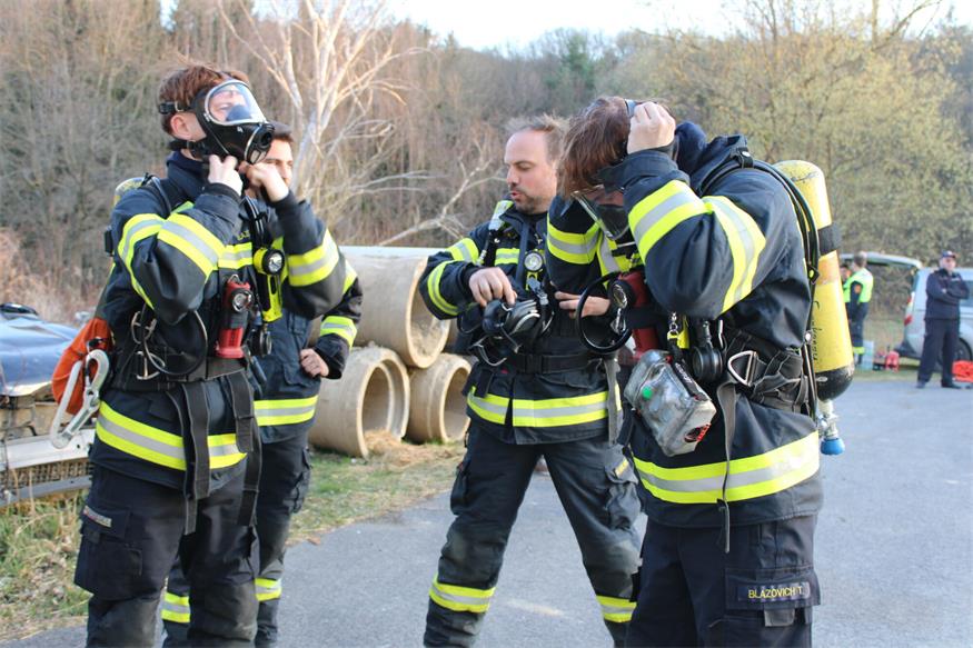 Übung mit 94 Feuerwehrleuten in Rattersdorf hat gut gefunkt
