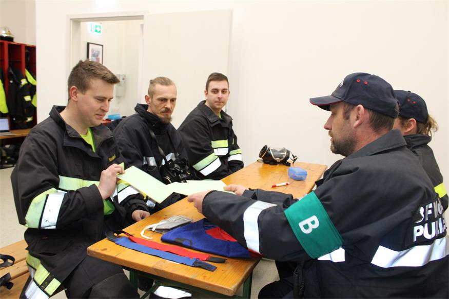 Speerspitzen von vier Feuerwehren unterzogen sich Leistungsprüfung