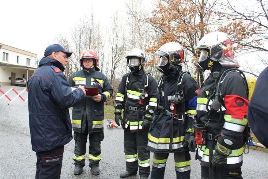 Speerspitzen von vier Feuerwehren unterzogen sich Leistungsprüfung