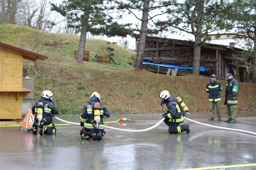 Speerspitzen von vier Feuerwehren unterzogen sich Leistungsprüfung