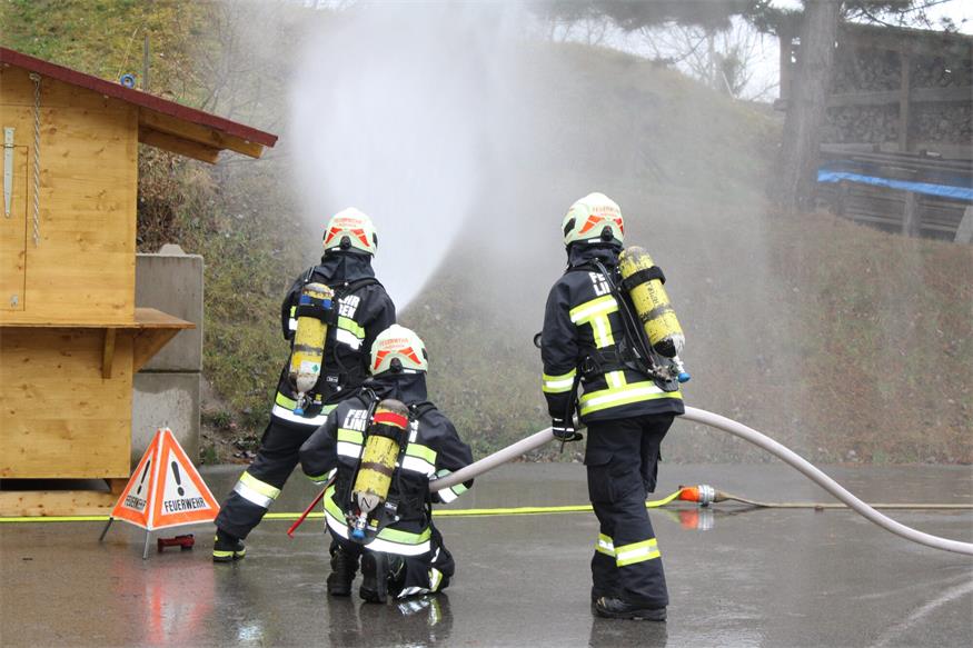 Speerspitzen von vier Feuerwehren unterzogen sich Leistungsprüfung