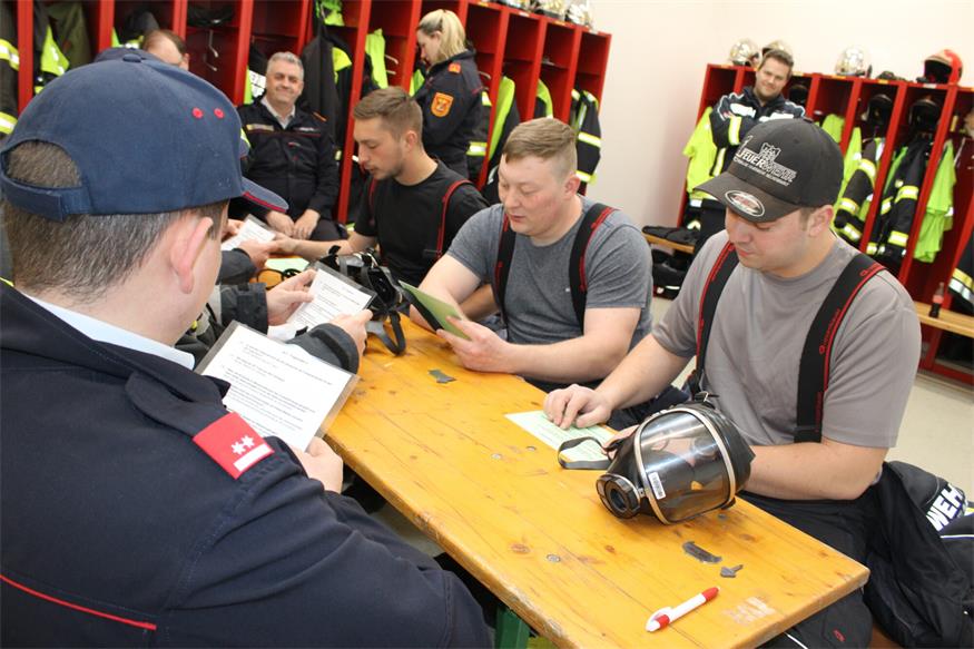 Speerspitzen von vier Feuerwehren unterzogen sich Leistungsprüfung