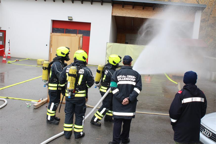 Speerspitzen von vier Feuerwehren unterzogen sich Leistungsprüfung