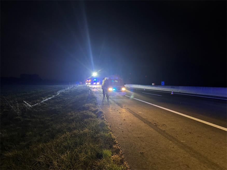 Alkolenker ohne Führerschein verursachte Unfall: Eine Person verletzt