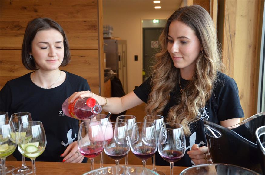 Frühlingsgefühle im Glas: Erster Weinfrühling in Andau