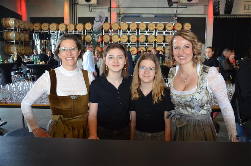 Frühlingsgefühle im Glas: Erster Weinfrühling in Andau