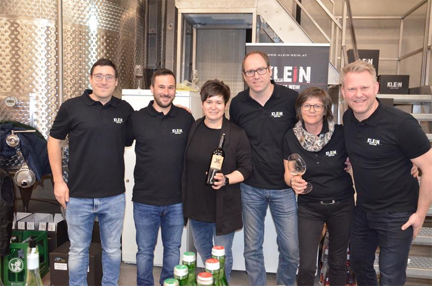 Frühlingsgefühle im Glas: Erster Weinfrühling in Andau