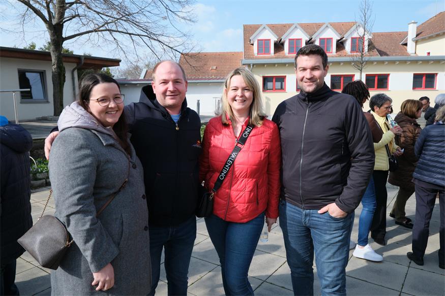 Mönchhof: Die schlimmen Buben feierten Premiere