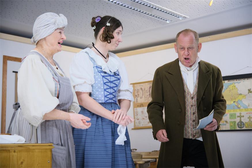 Mönchhof: Die schlimmen Buben feierten Premiere