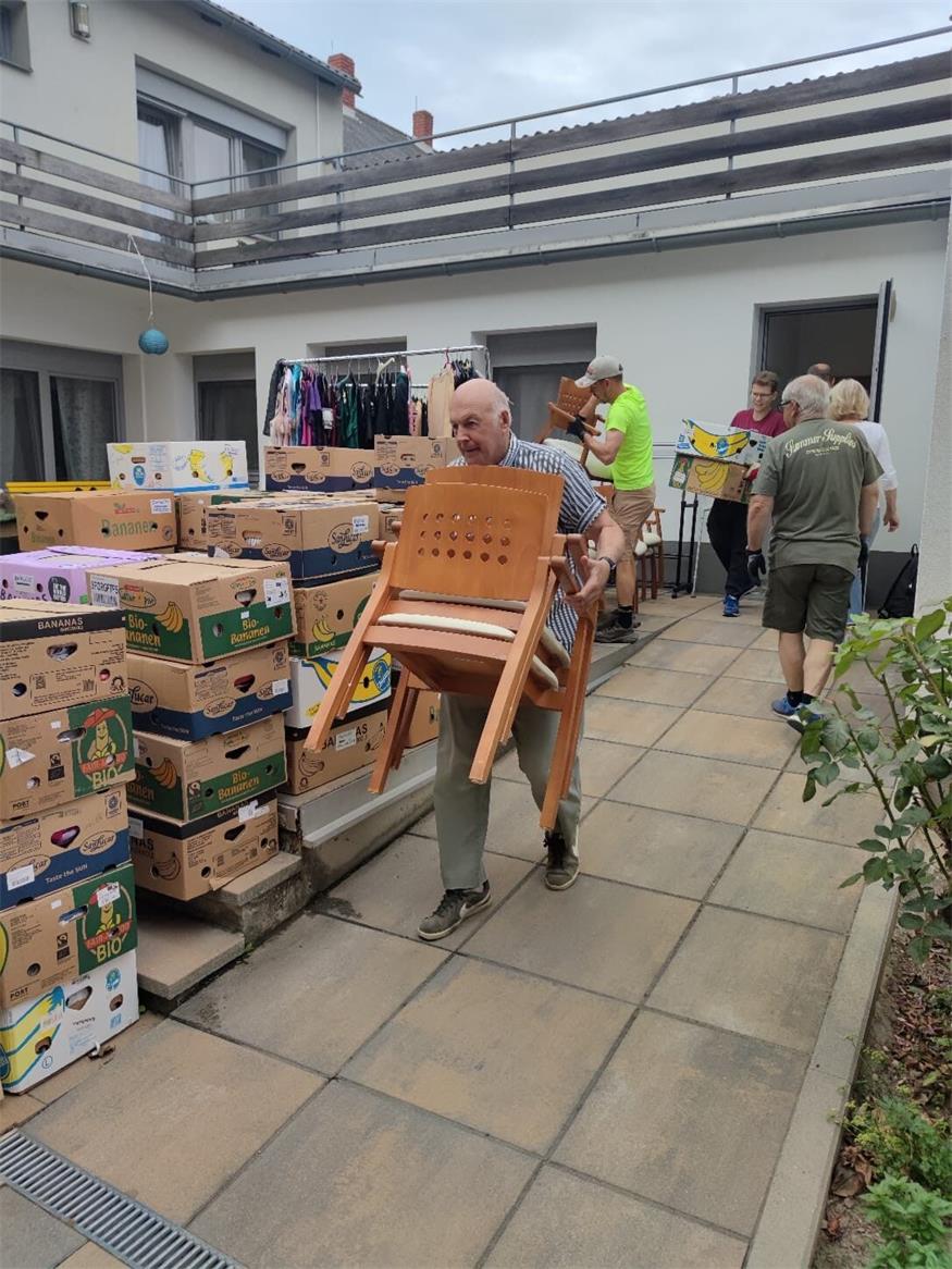 Hilfstransport aus Neusiedl: 48-Tonner bringt Spenden nach Ungarn