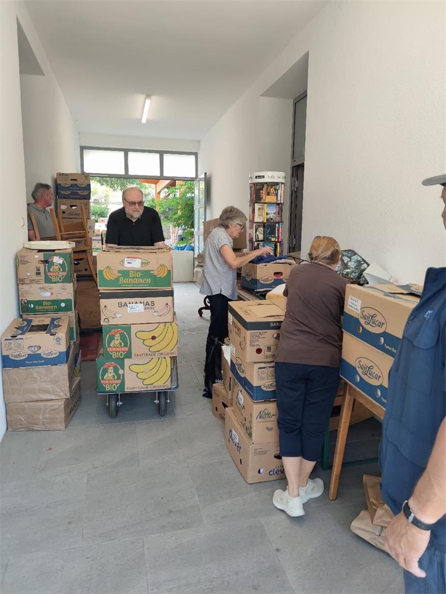 Hilfstransport aus Neusiedl: 48-Tonner bringt Spenden nach Ungarn
