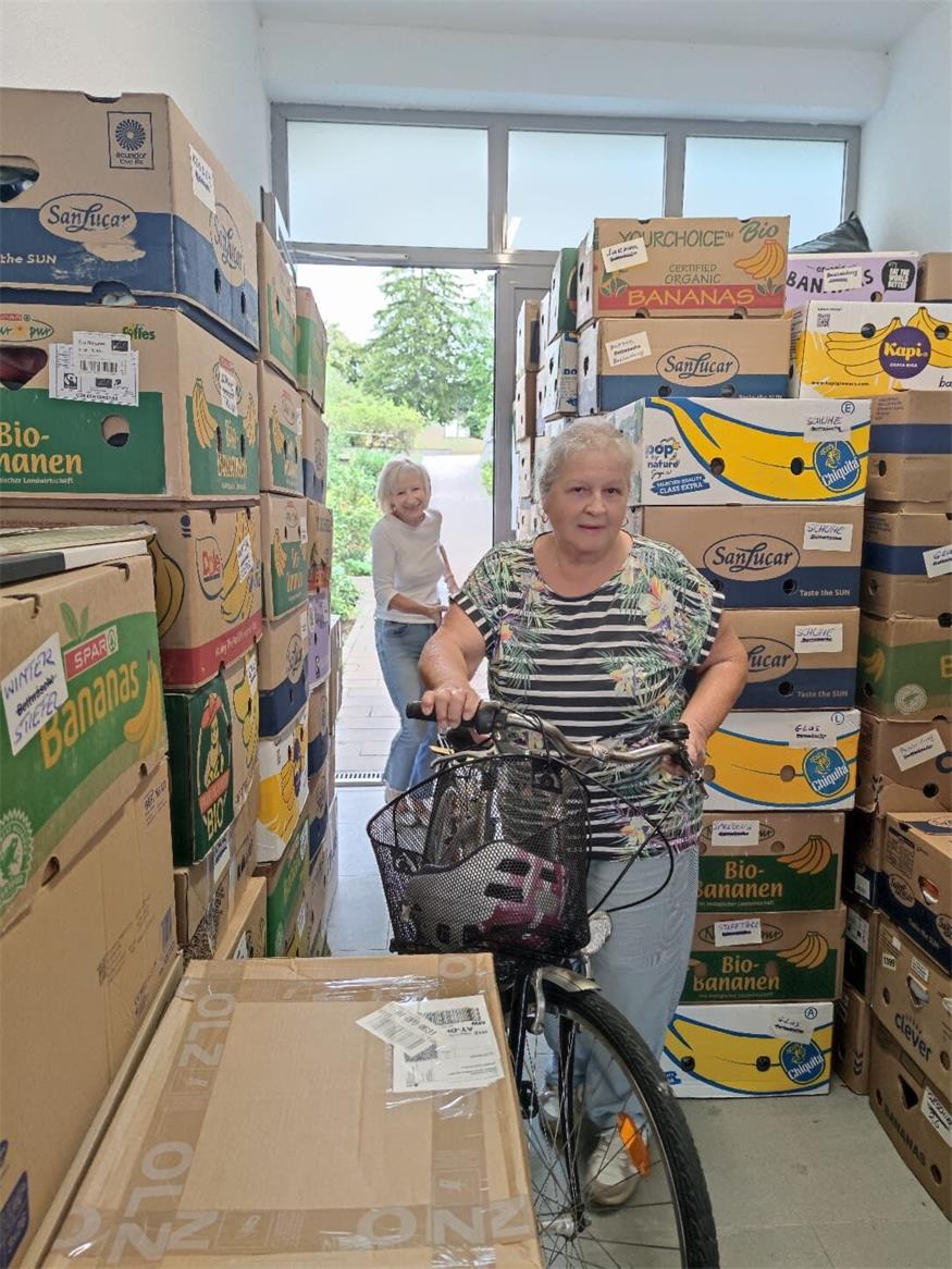 Hilfstransport aus Neusiedl: 48-Tonner bringt Spenden nach Ungarn