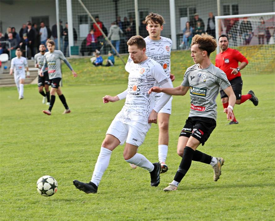 Jede Menge klarer Auswärtssiege in der 1. Klasse Süd