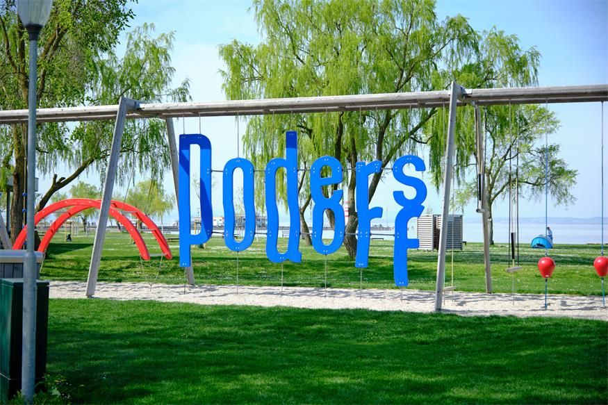 Europas längste Hüpfburg steht in Podersdorf