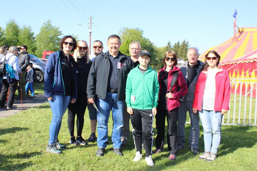 „Manege frei“ für tausende Wanderlustige in Nebersdorf